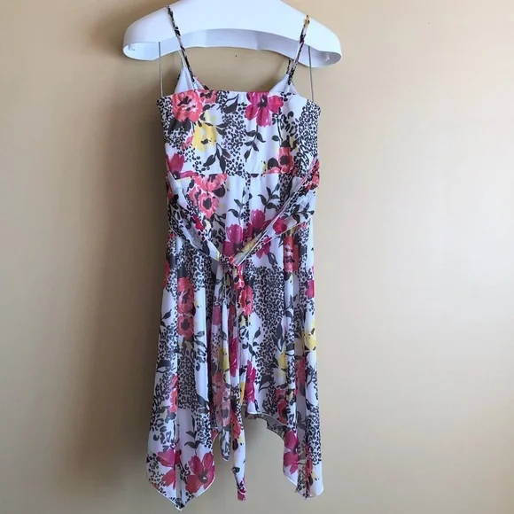 Speechless  Size M Flower Lined Printed Dress - Picture 5 of 7